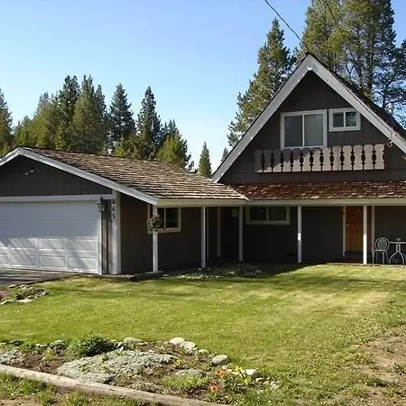 865 Michael Three-Bedroom Chalet